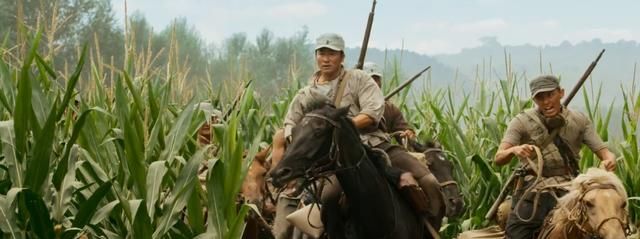 《我和我的父辈》配做《长津湖》的对手吗?答案可能恰恰相反休闲区蓝鸢梦想 - Www.slyday.coM