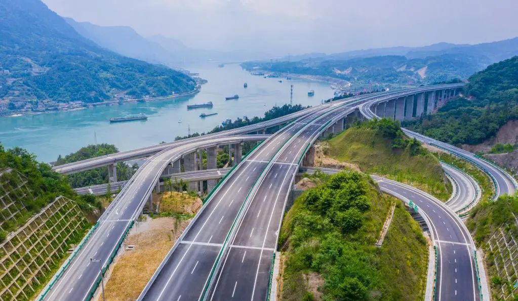 湖北这两条高速公路明日正式通车!|三峡|湖北省_新浪新闻