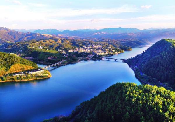 遂昌县仙侠湖(局部)