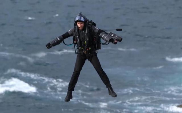 陆军单兵喷气背包,像鸟一样飞行,军事应用前景广泛吗