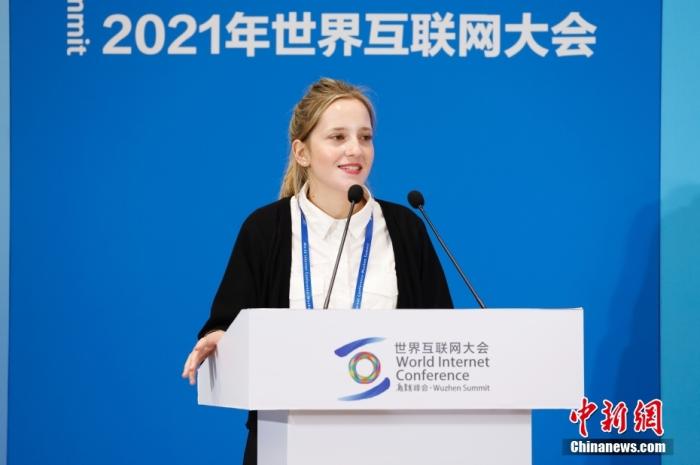 外国网红：中国抗疫为世界描绘了一个蓝图休闲区蓝鸢梦想 - Www.slyday.coM