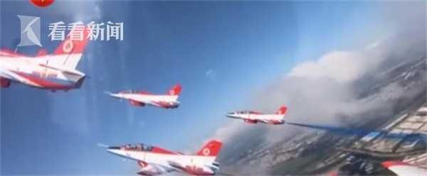 2021珠海航展丨第一视角感受“红鹰”空中飞行休闲区蓝鸢梦想 - Www.slyday.coM