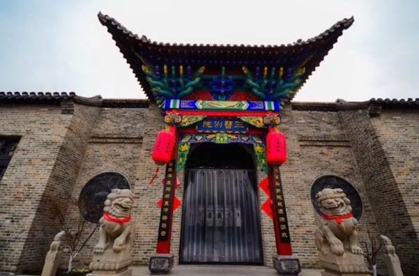 形成了"东望于海,西顾彭城,南瞰淮泗,北瞻泰岱"之说,在加之和上海的"