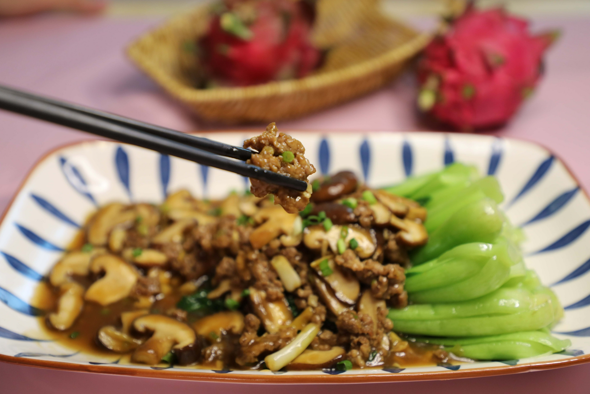 为什么你做的香菇油菜不好吃？大厨教你正确方法，上桌一根都不剩休闲区蓝鸢梦想 - Www.slyday.coM