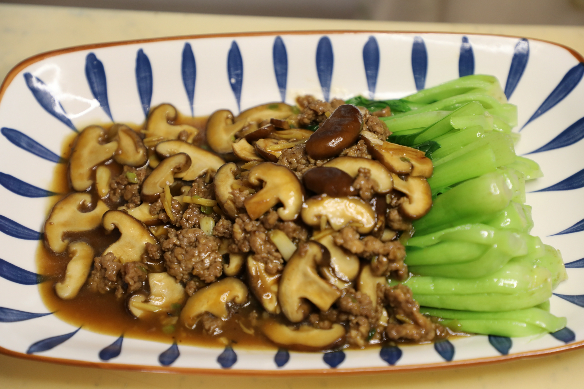 为什么你做的香菇油菜不好吃？大厨教你正确方法，上桌一根都不剩休闲区蓝鸢梦想 - Www.slyday.coM