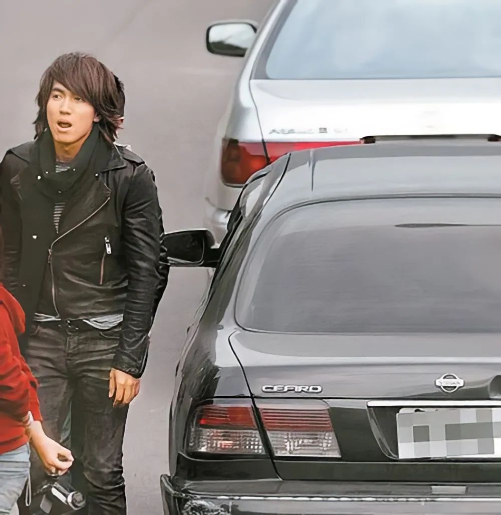 披荆斩棘哥哥们的座驾pk张智霖一骑绝尘黄贯中太接地气