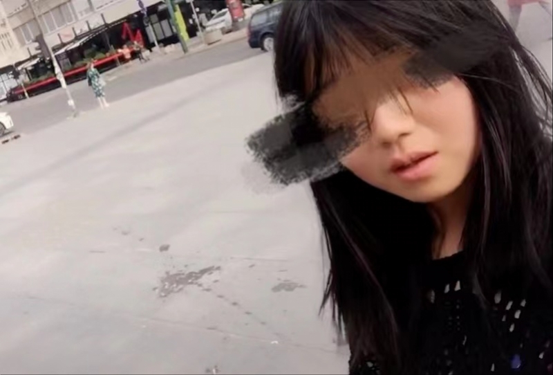 在塞尔维亚失联的成都女子与父亲相见！精神状况不佳准备就诊休闲区蓝鸢梦想 - Www.slyday.coM