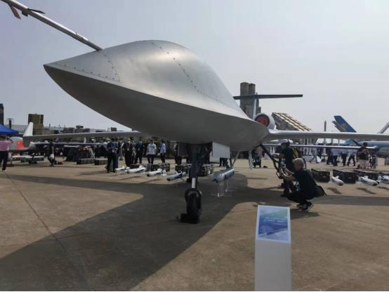 直击中国航展：700家企业齐聚，国之重器亮相！这些上市公司也来了……休闲区蓝鸢梦想 - Www.slyday.coM