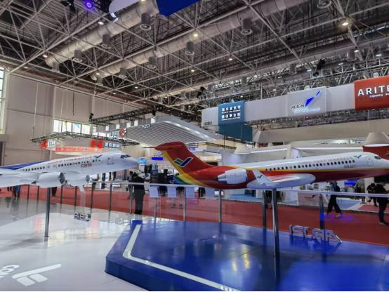 直击中国航展：700家企业齐聚，国之重器亮相！这些上市公司也来了……休闲区蓝鸢梦想 - Www.slyday.coM