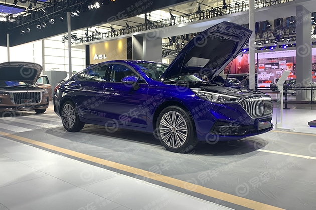 2021天津车展探馆：2022款红旗H5实车休闲区蓝鸢梦想 - Www.slyday.coM