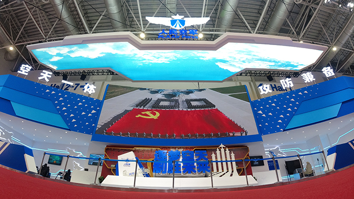 珠海航展空军招飞今年新招收学员平均超一本线59分