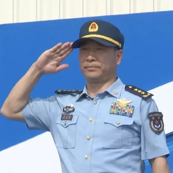 中国空军新任司令员,亮相!|中国空军|歼-10_新浪新闻