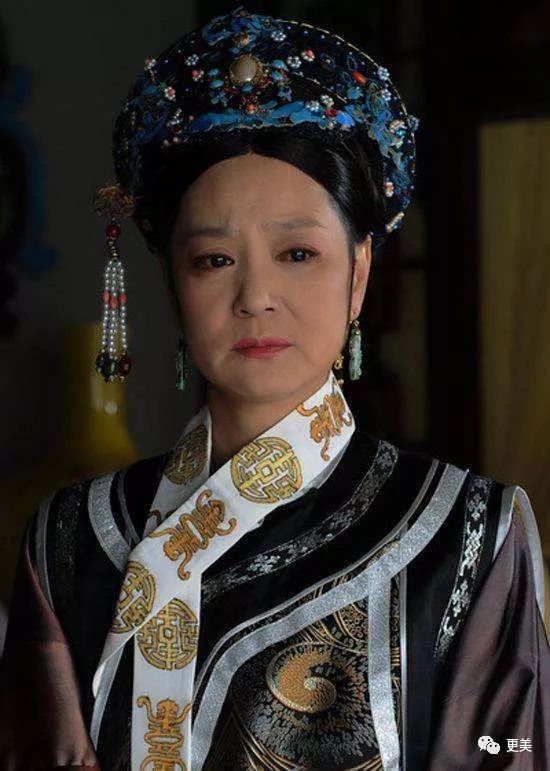 风靡一代的小鹿颜罕见出镜面相突变