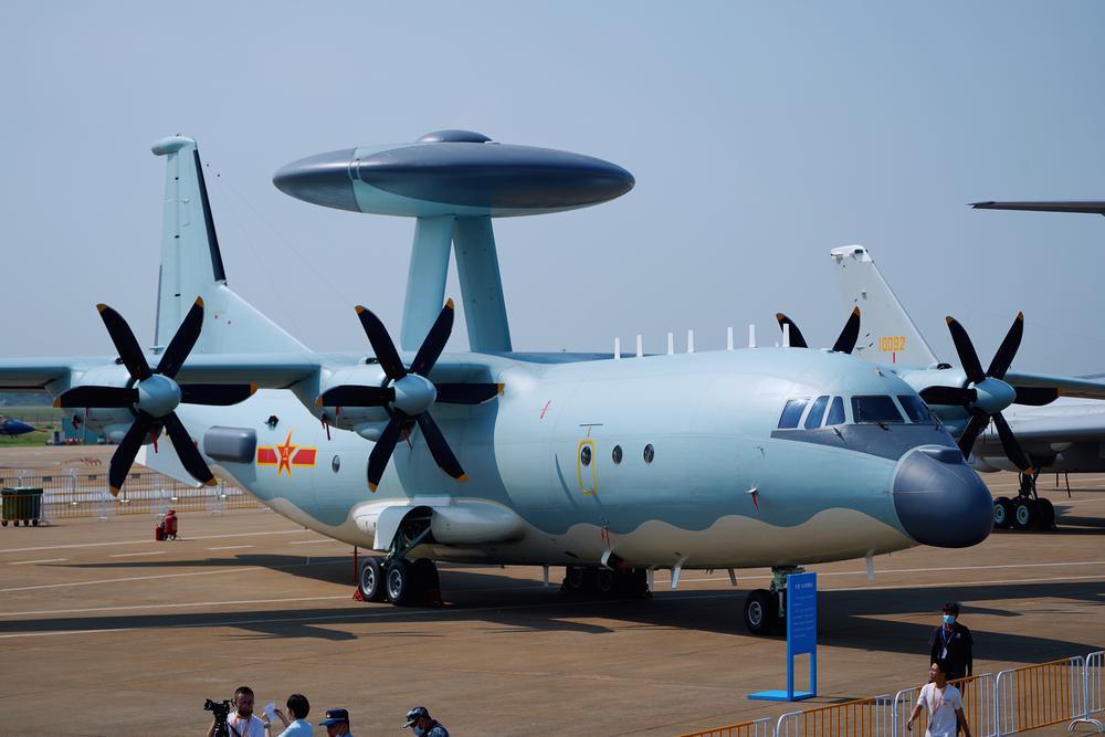 新型空警500首次亮相中国航展