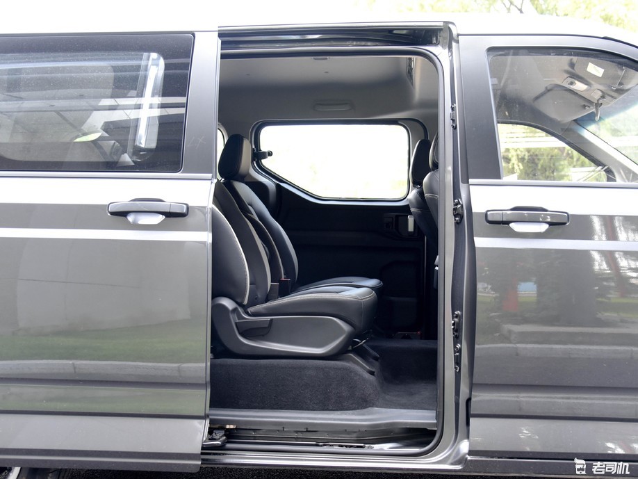 兼顾创业与家用 小哥带你一起看五菱征程