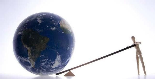 给我一个支点我可以撬动地球如何用初中物理杠杆知识解释