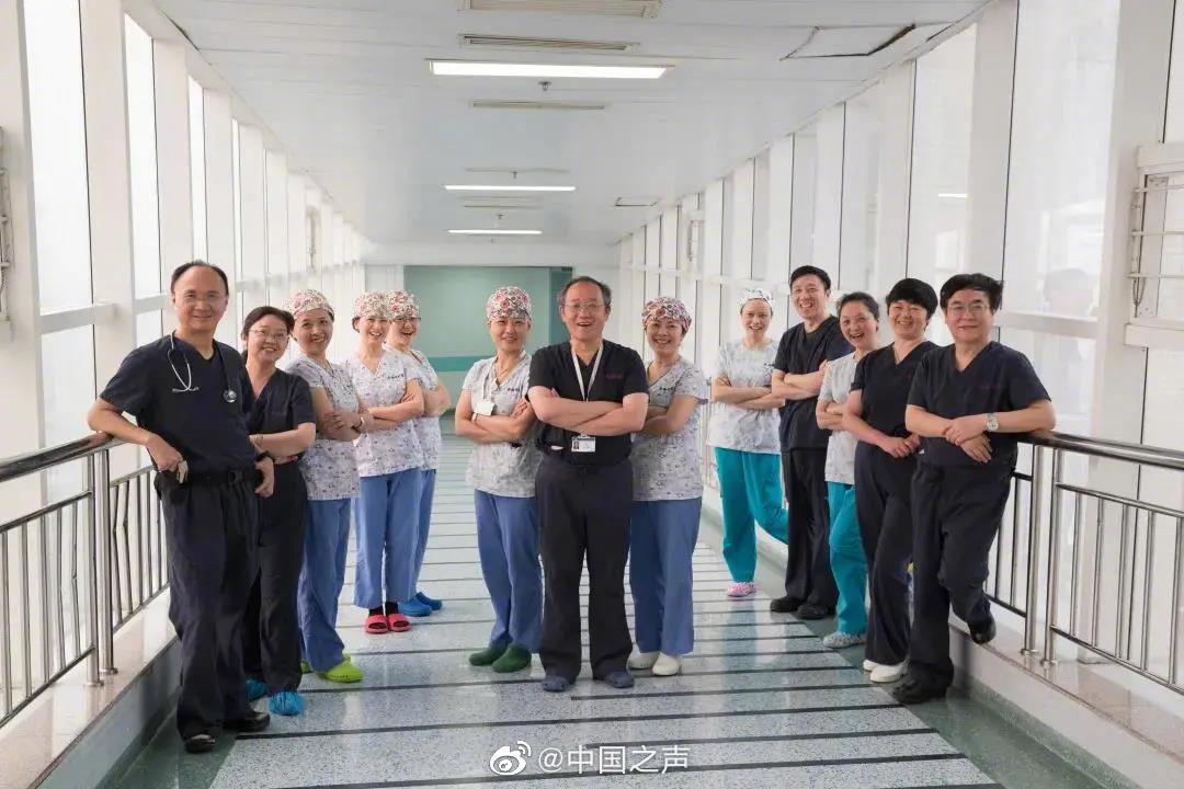 教授回应捐1亿奖励休闲区蓝鸢梦想 - Www.slyday.coM