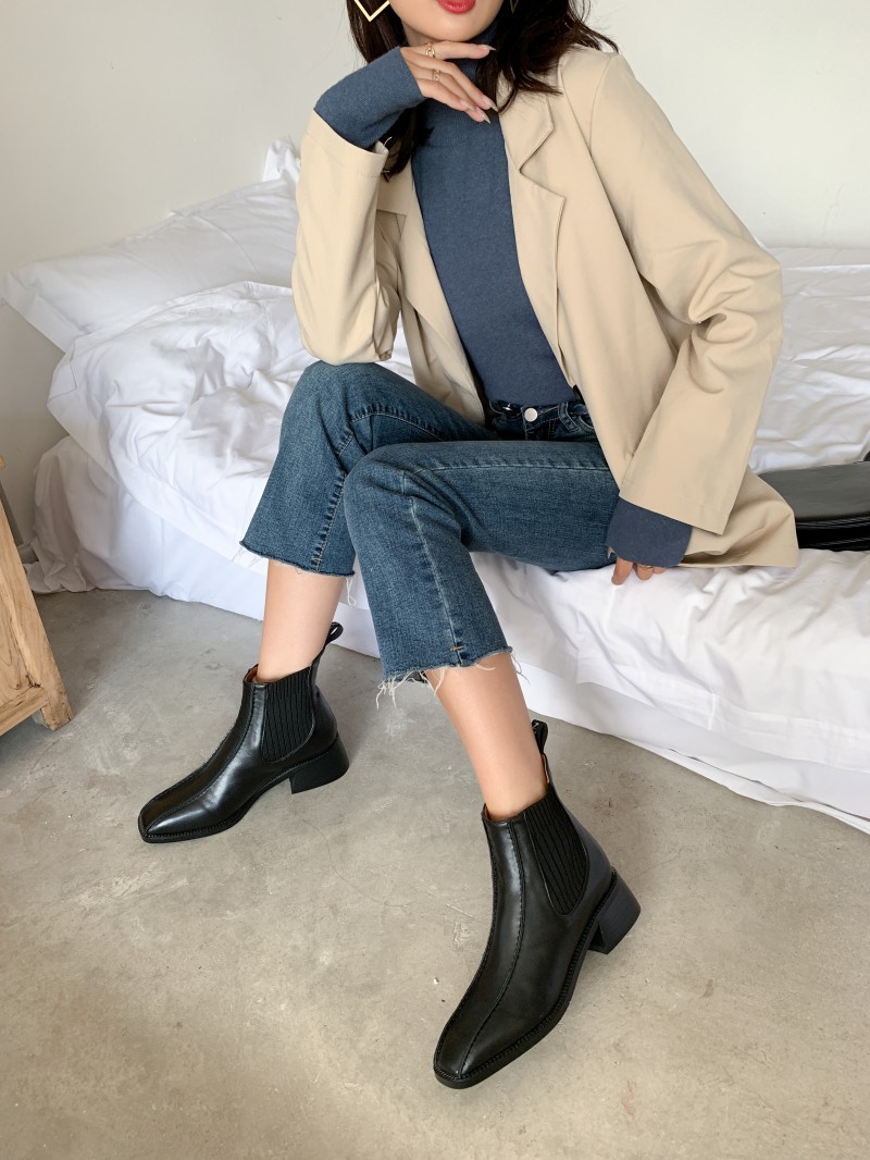 秋天穿衣要气派风衣切尔西靴高级感时髦极了