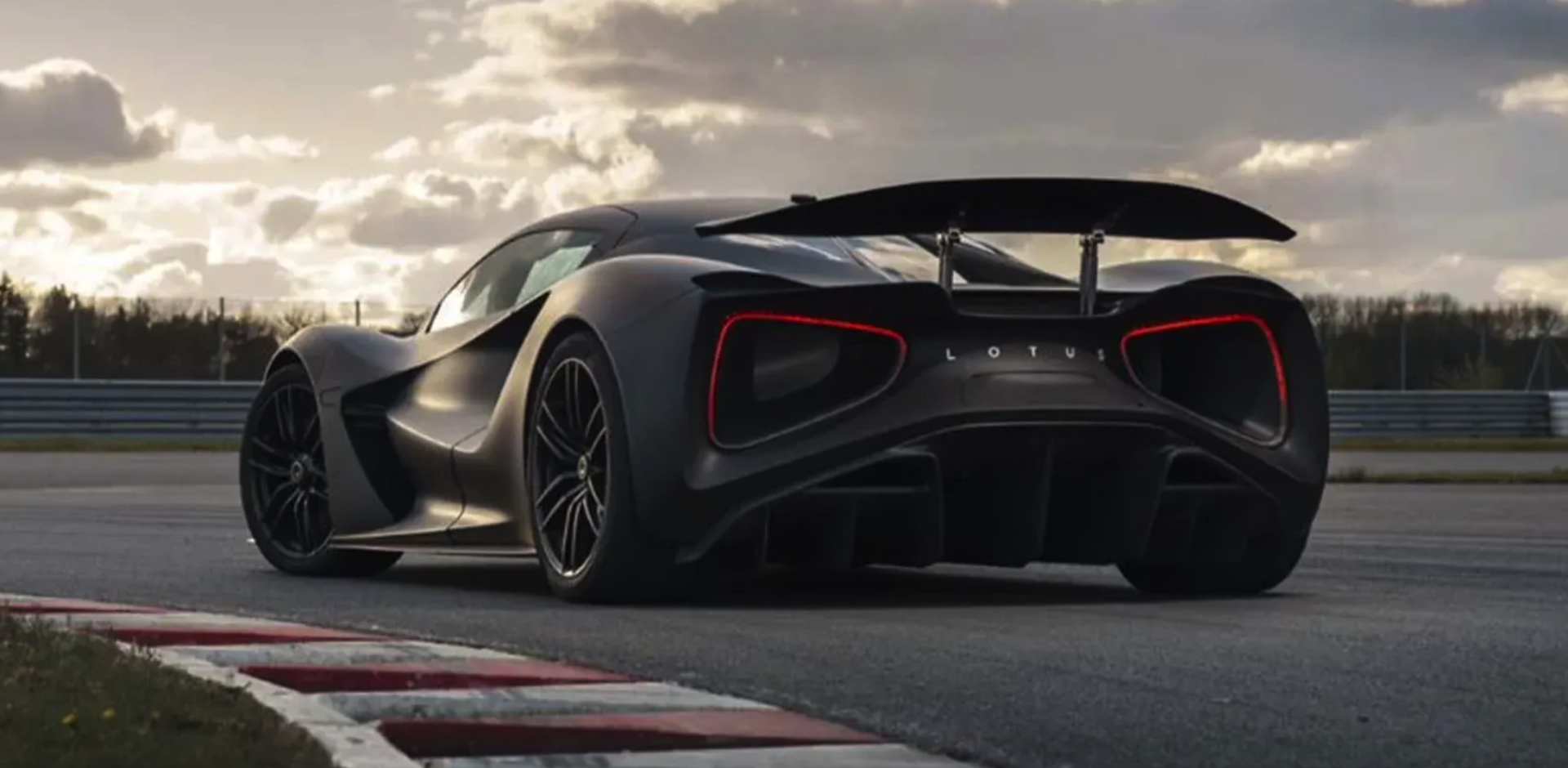 Lotus为新的特性纯电动车系列产品发布了轻量汽车底盘 91新能源电动汽车网