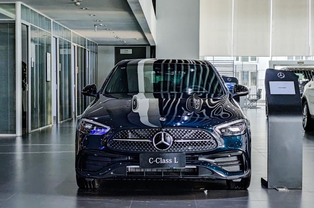 全新奔驰C级品牌溢价虚高 对比3系和A4L还有优势吗？