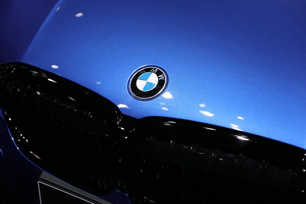 全新奔驰C级品牌溢价虚高 对比3系和A4L还有优势吗？