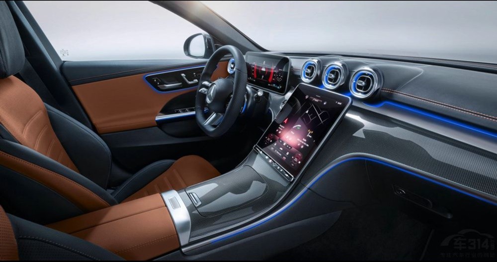 全新奔驰C级品牌溢价虚高 对比3系和A4L还有优势吗？