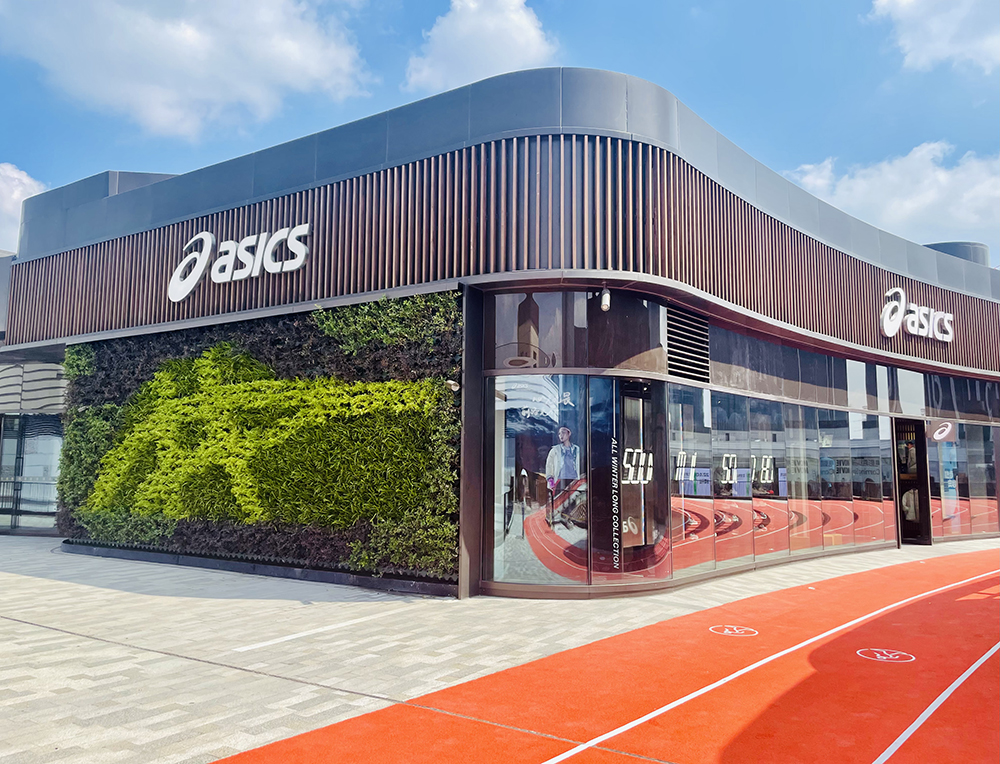 太古里中国首店跑步型动社Asics