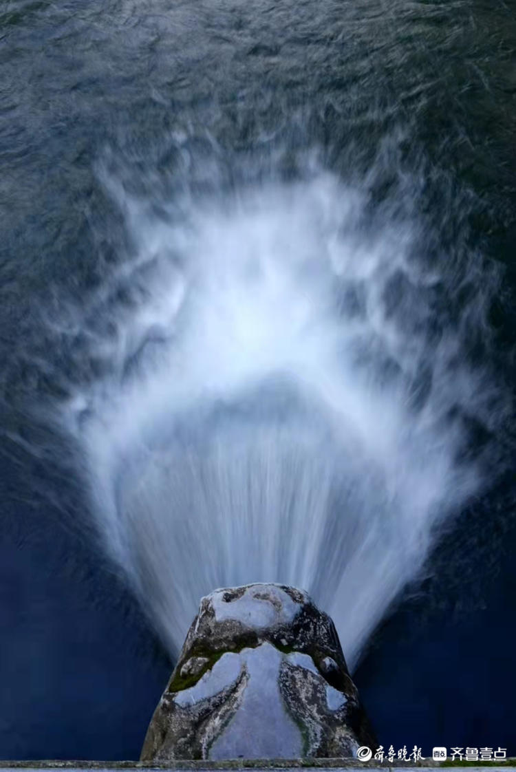 黑虎啸月,群泉涌流,壮观!