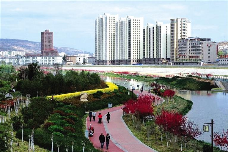 近年来,天水市着眼公园城市建设,大力改造或新建各类城市公园,目前