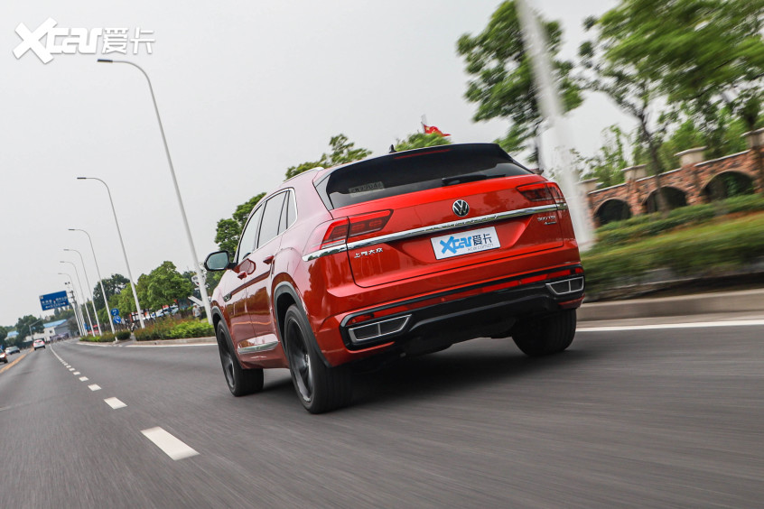 红色古韵与潮流全新途昂x打卡上海地标