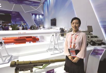 航天科技集团八院(上海航天技术研究院)副院长王波兰在展会现场当 ""