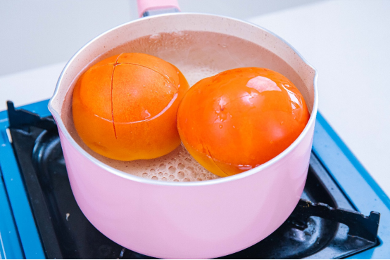 番茄营养丰富，可以炒菜，也能做成小甜点休闲区蓝鸢梦想 - Www.slyday.coM