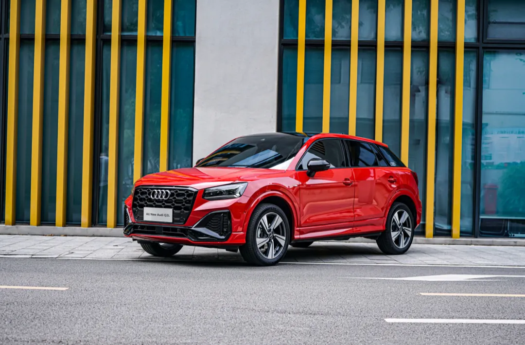 豪华自定义的最强音来看全新奥迪q2l如何拿下挑剔少年