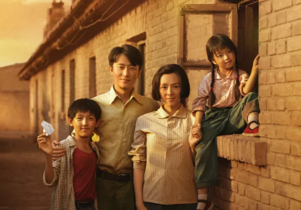 首映日预售票房超8000万，《长津湖》排片远超《我和我的父辈》休闲区蓝鸢梦想 - Www.slyday.coM