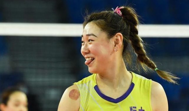 广东女排队长栗垚,发文致敬恩师,暗示结束职业生涯,即将退役|广东女排