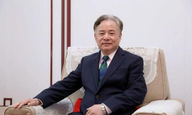 专家建议将外语改为选考,“双减”环境下,到底可不可行?休闲区蓝鸢梦想 - Www.slyday.coM