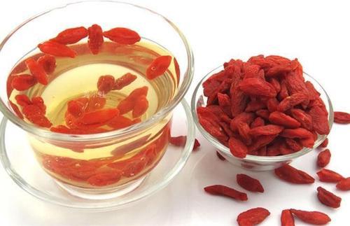 6种水果被称为女性的“补血果”，经常吃一点，脸色红润有光泽休闲区蓝鸢梦想 - Www.slyday.coM