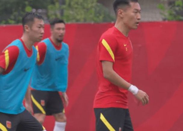 中超韩国外援：老婆孩子都在中国安顿好了,本赛季一定夺冠休闲区蓝鸢梦想 - Www.slyday.coM