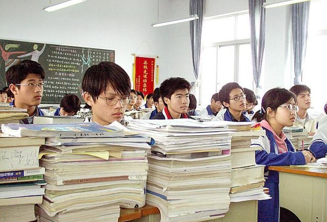 专家建议将外语改为选考,“双减”环境下,到底可不可行?休闲区蓝鸢梦想 - Www.slyday.coM