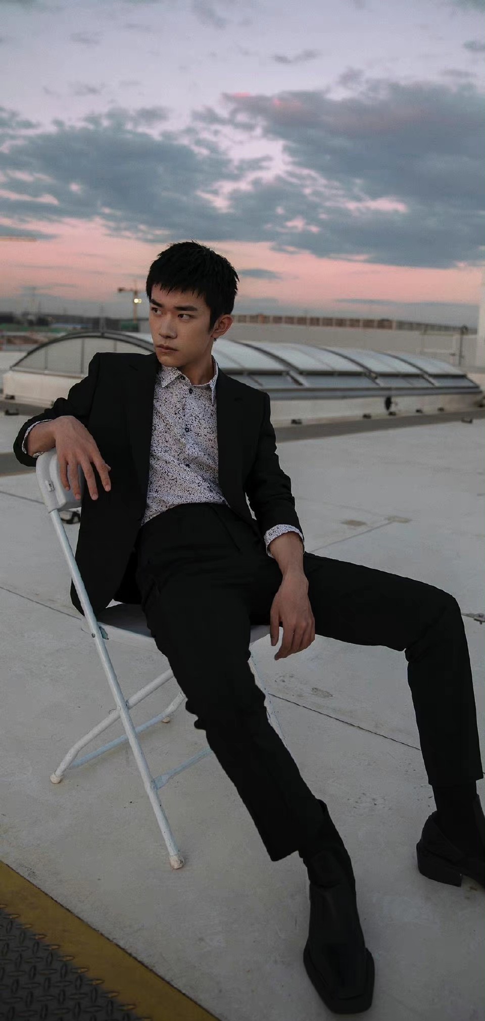 《长津湖》片长三小时,上线一天票房破两亿,这部电影被低估了吗休闲区蓝鸢梦想 - Www.slyday.coM 《长津湖》片长三小时,上线一天票房破两亿,这部电影被低估了吗休闲区蓝鸢梦想 - Www.slyday.coM