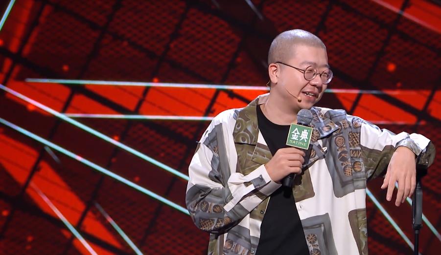 《脱口秀大会4》又杀疯了,张若昀帅气开场,大老师大喊:冠军休闲区蓝鸢梦想 - Www.slyday.coM 《脱口秀大会4》又杀疯了,张若昀帅气开场,大老师大喊:冠军休闲区蓝鸢梦想 - Www.slyday.coM