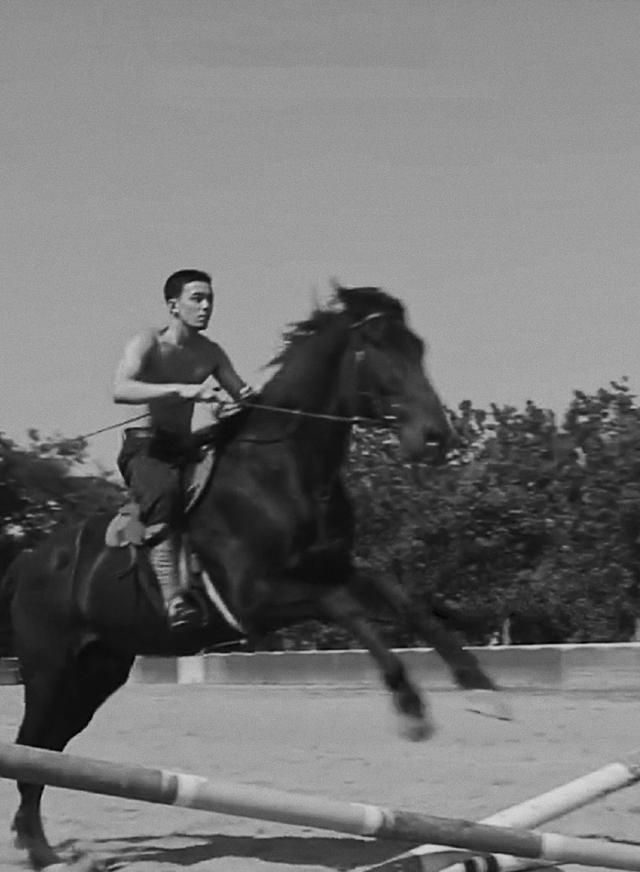 吴京解释为什么《我和我的父辈》之《乘风》篇找吴磊演他儿子?休闲区蓝鸢梦想 - Www.slyday.coM