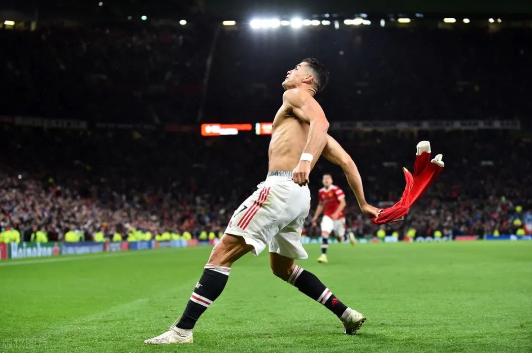 燃爆梦剧场,c罗读秒绝杀!