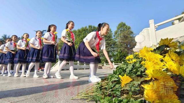 缅怀先烈功绩 弘扬烈士精神 永城市举行烈士纪念日公祭活动休闲区蓝鸢梦想 - Www.slyday.coM