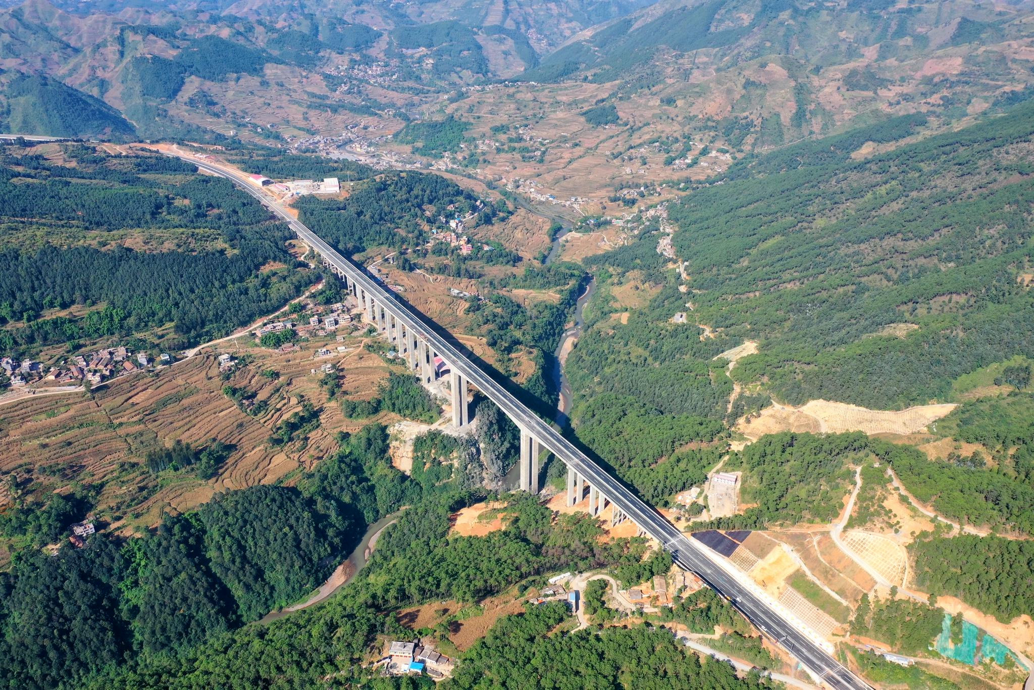 贵州威围高速公路建成通车|贵州省|高速公路|高速_新浪新闻