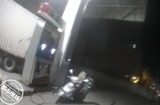 新余：男子主动要求交警测酒精，检测结果一出，他立马变脸休闲区蓝鸢梦想 - Www.slyday.coM