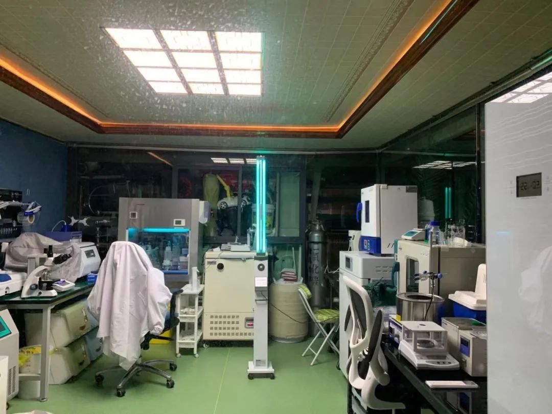 泪目！高中学历父亲为救极罕见病孩子，冒险自制药，最新回应……休闲区蓝鸢梦想 - Www.slyday.coM