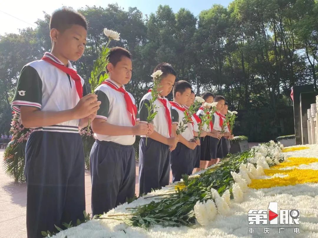 烈士纪念日休闲区蓝鸢梦想 - Www.slyday.coM