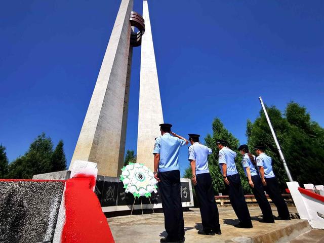 沿着英烈的足迹前行 贵阳铁路公安处多形式开展烈士纪念日缅怀祭奠休闲区蓝鸢梦想 - Www.slyday.coM