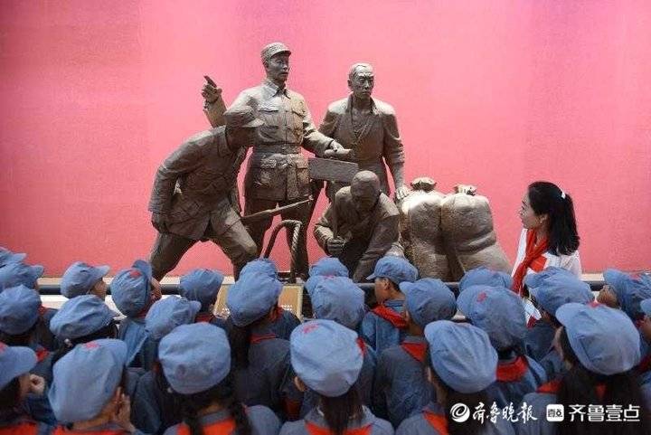 烈士纪念日郯城小学生缅怀革命先烈休闲区蓝鸢梦想 - Www.slyday.coM